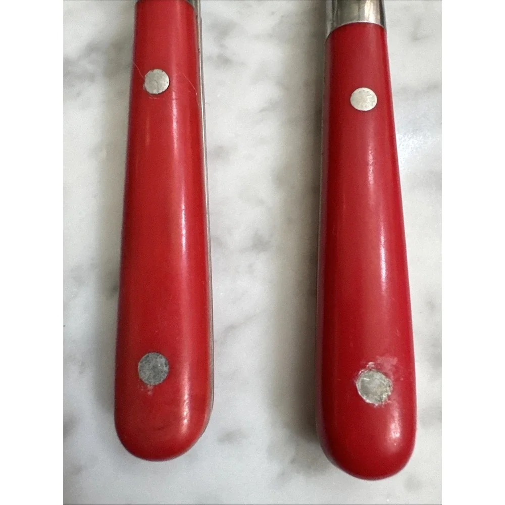 MARDI GRAS Washington Forge WF Cherry Red Flatware Thailand 2 Serving Pieces